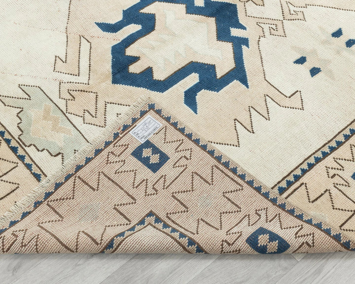 Multicolor Turkish Oushak Rug 5' 1" x 7' 1" Hand-Knotted texture