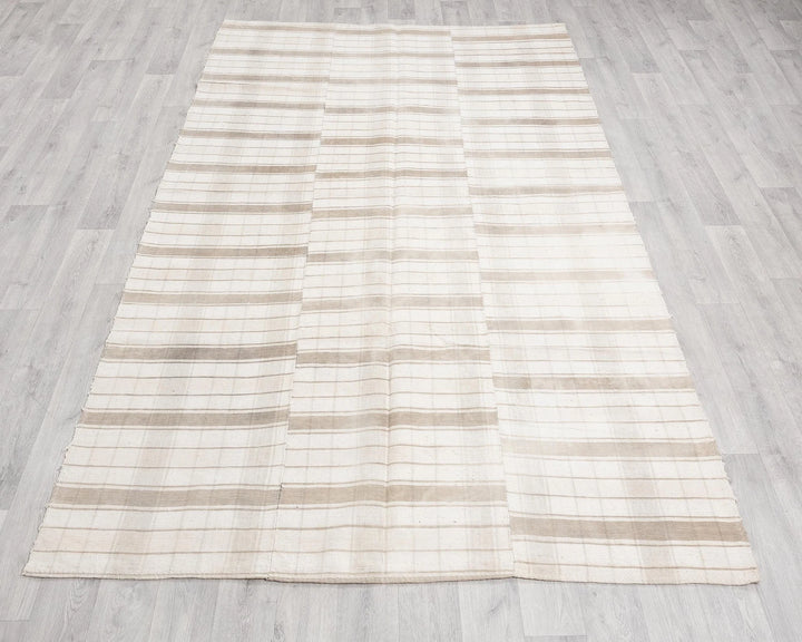Beige Turkish Kilim Rug 5' 1" x 8' 6" Hand-Knotted | No. VR55935
