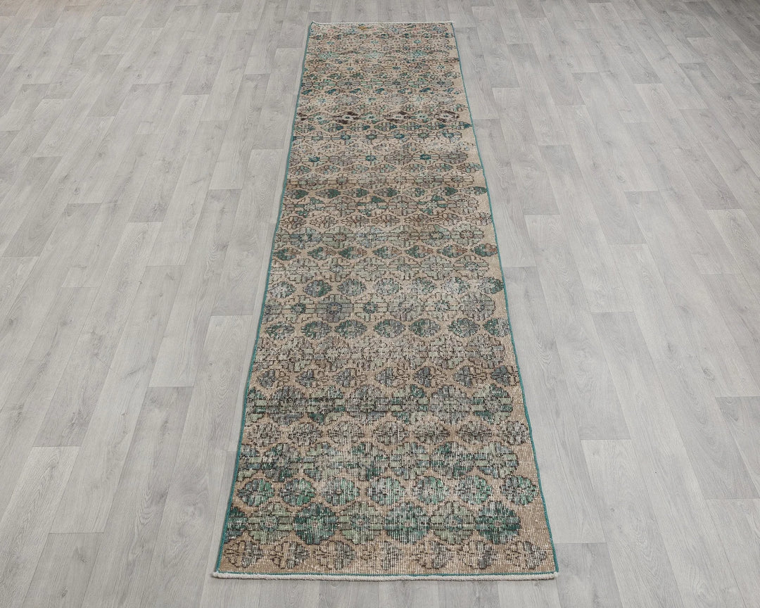 Runner Rug 2' 5" x 10' 3" | No. VR56052