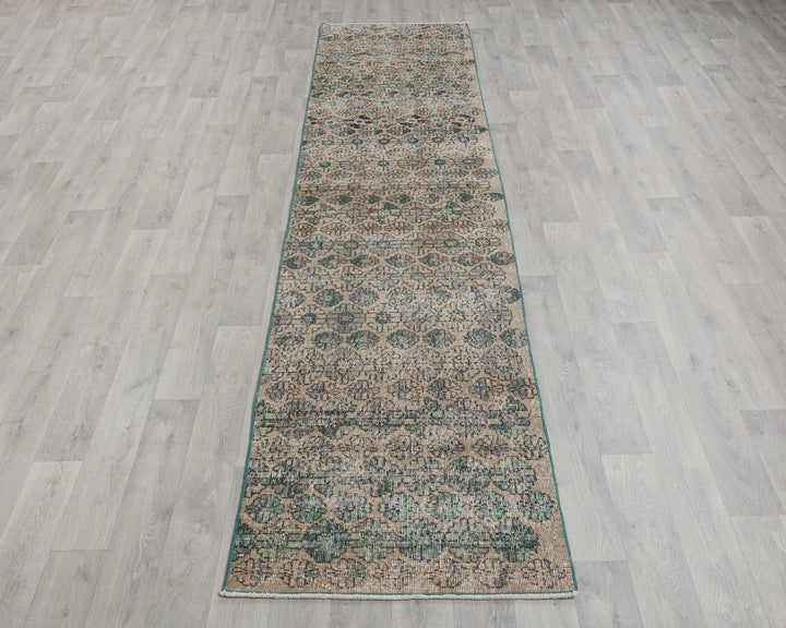 Runner Rug 2' 5" x 10' 3" | No. VR56052