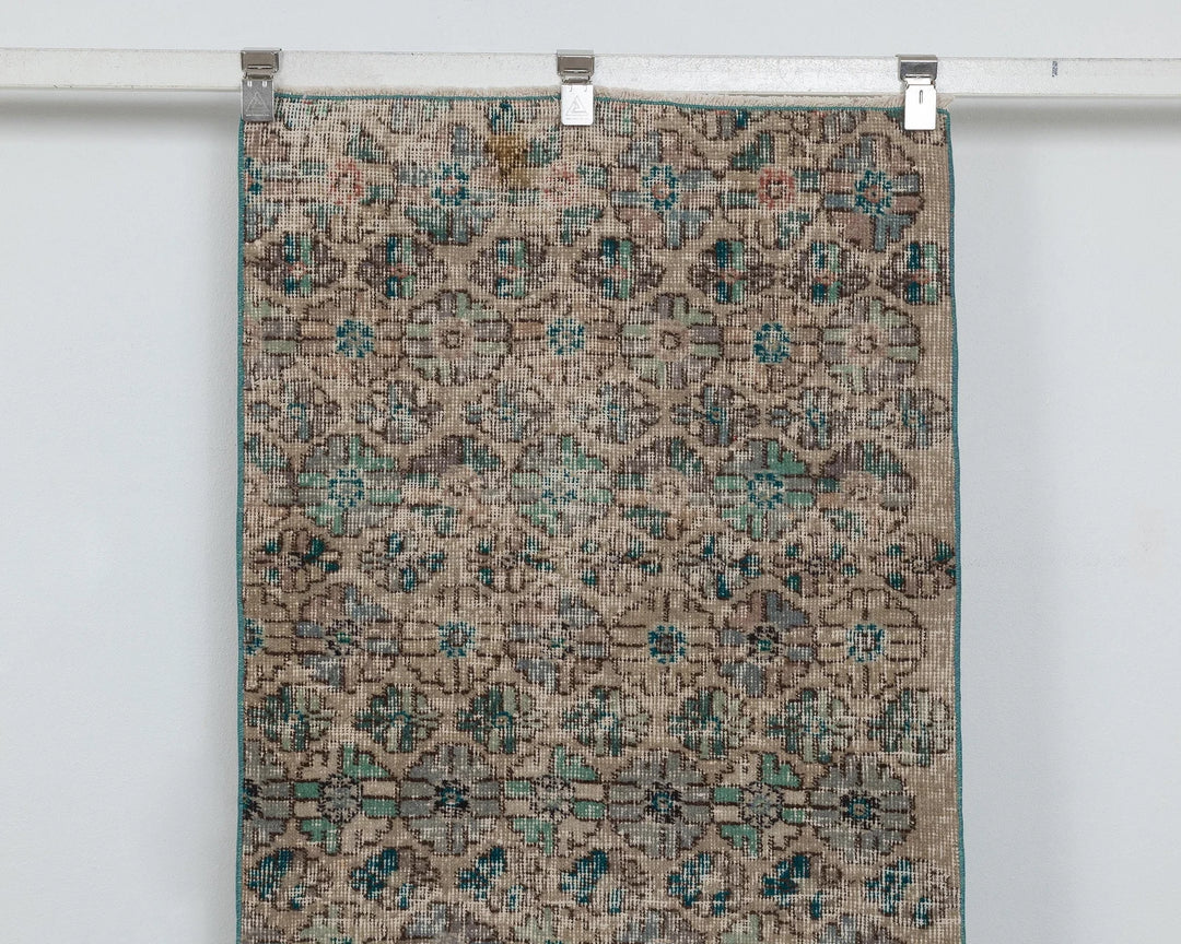 Runner Rug 2' 5" x 10' 3" | No. VR56052