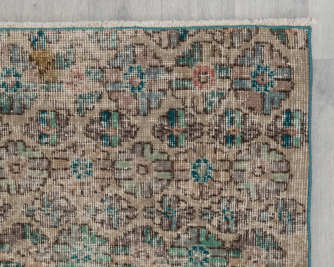Runner Rug 2' 5" x 10' 3" | No. VR56052