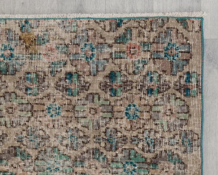 Runner Rug 2' 5" x 10' 3" | No. VR56052