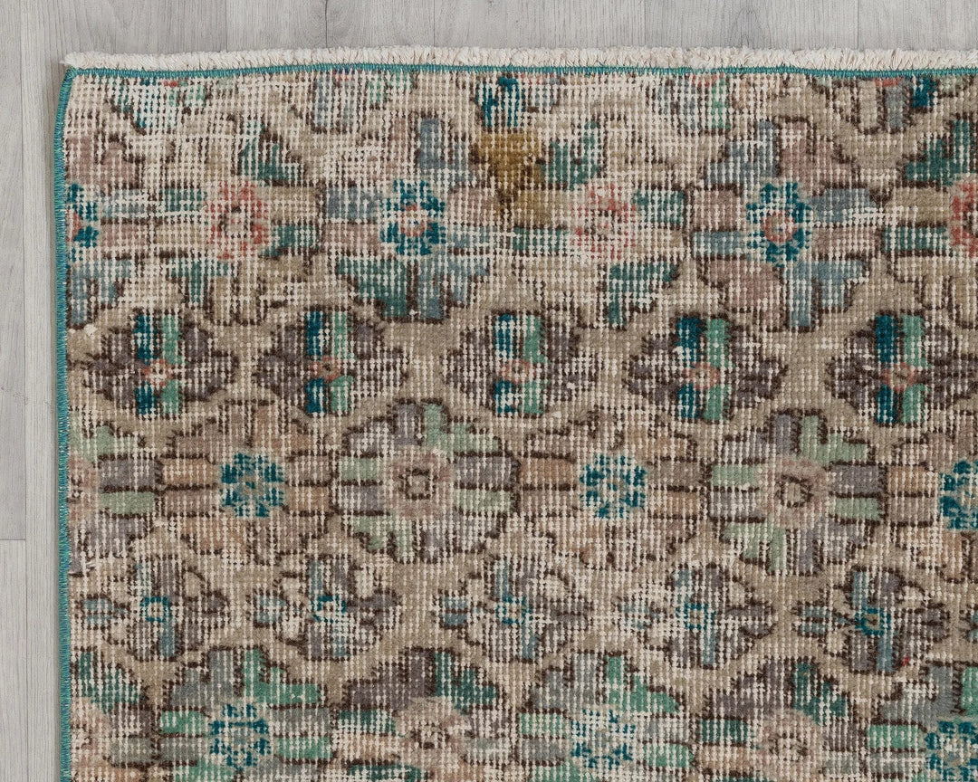 Runner Rug 2' 5" x 10' 3" | No. VR56052