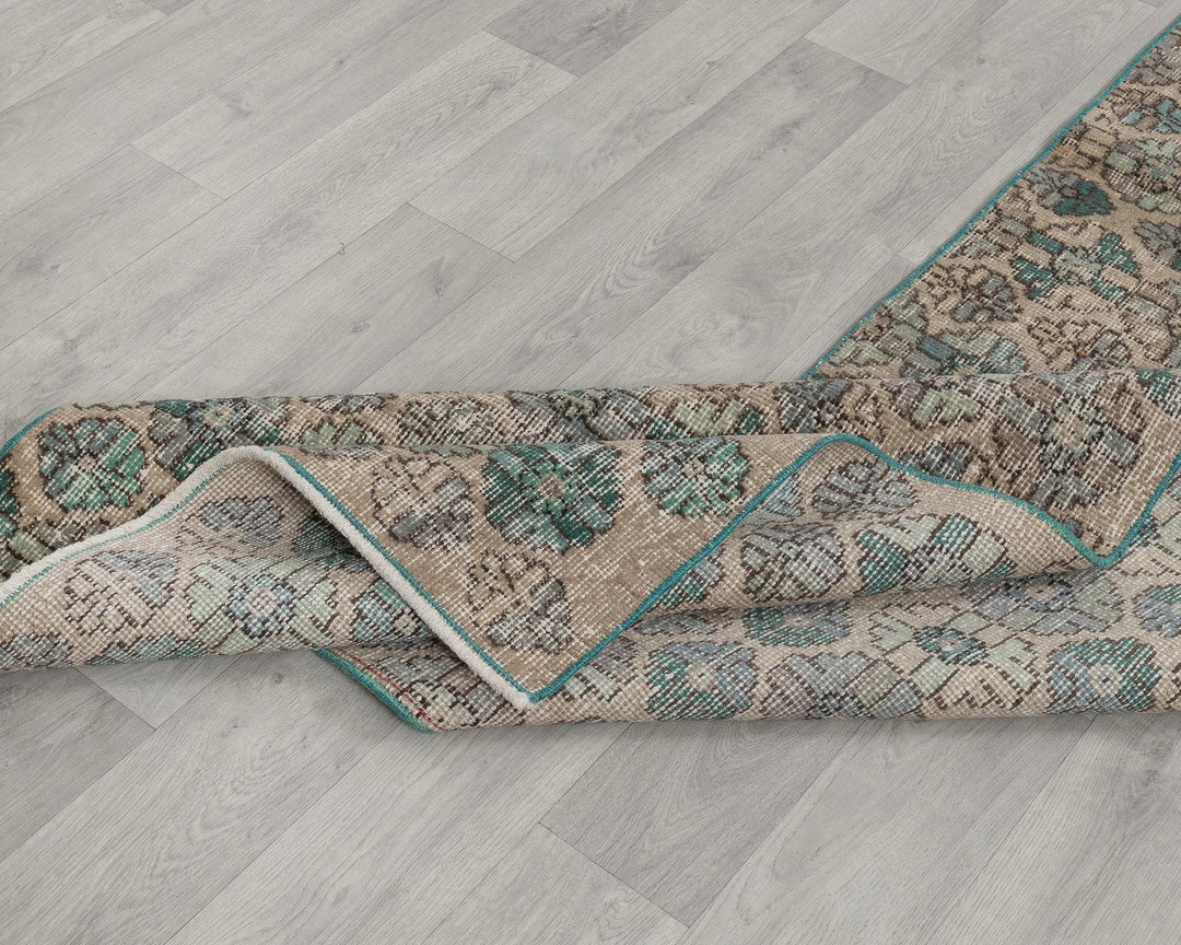 Runner Rug 2' 5" x 10' 3" | No. VR56052