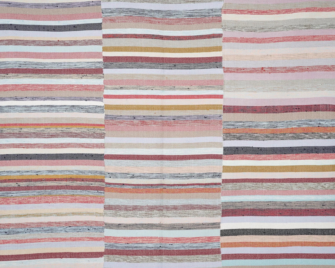 Kilim Rug 6' 11" x 8' 2" | No. VR56082