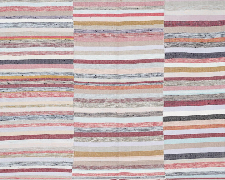 Kilim Rug 6' 11" x 8' 2" | No. VR56082