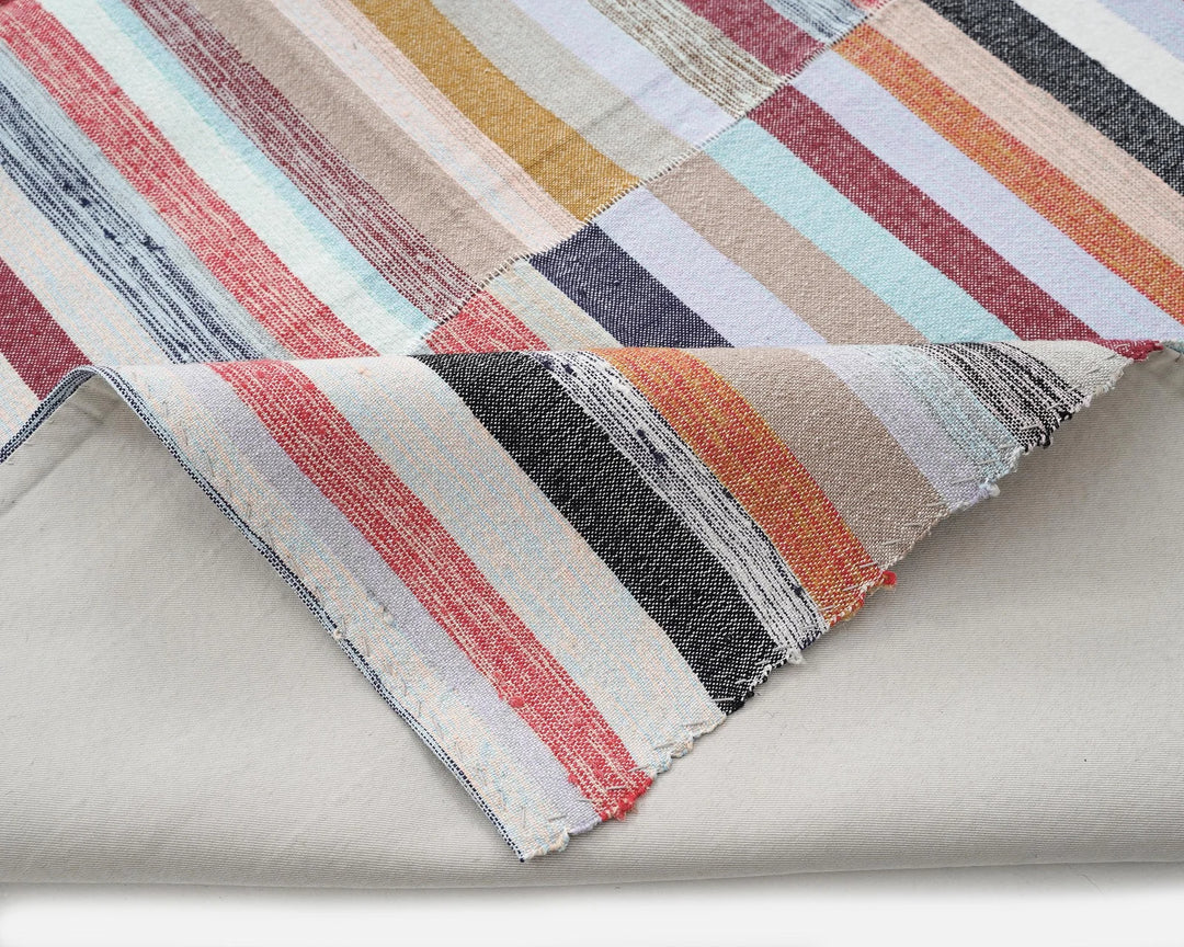 Kilim Rug 6' 11" x 8' 2" | No. VR56082