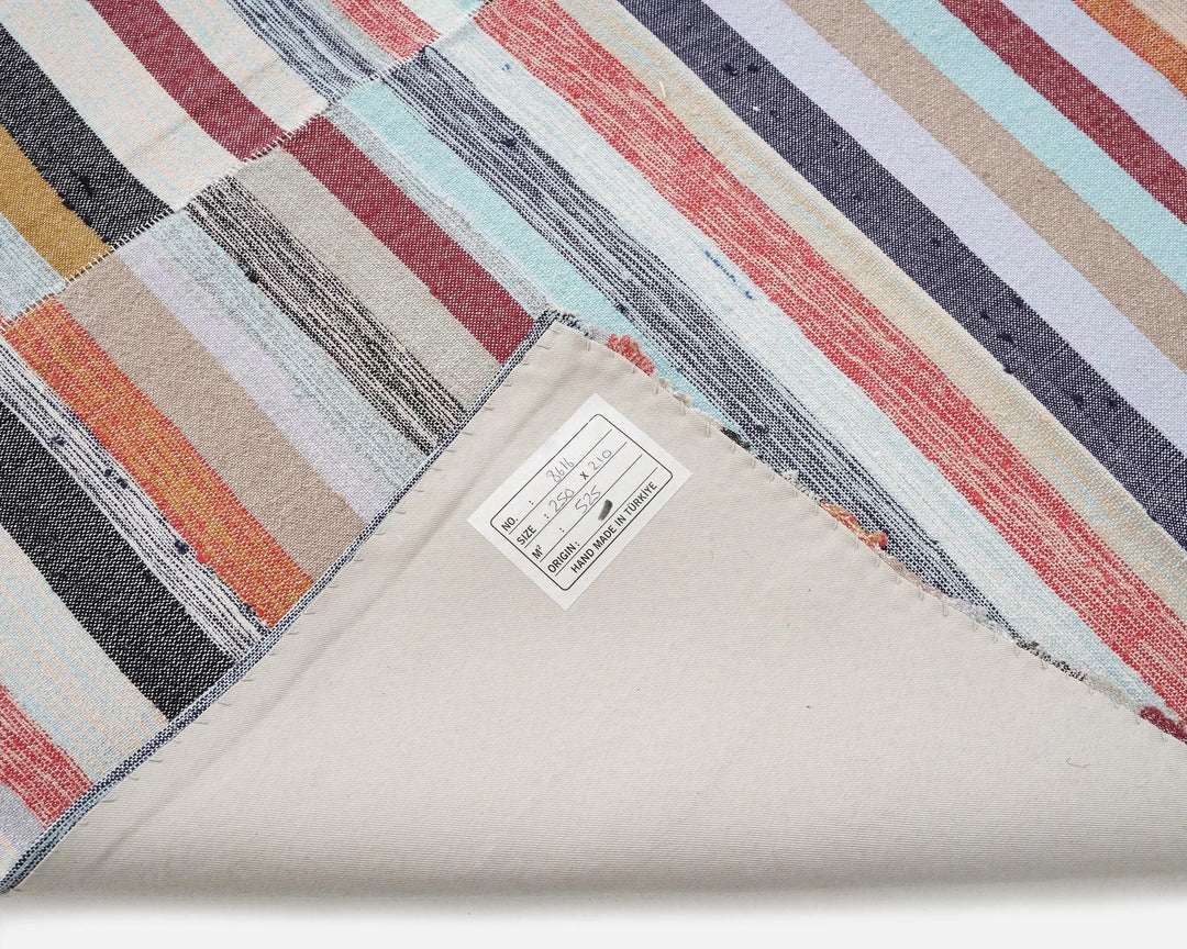 Kilim Rug 6' 11" x 8' 2" | No. VR56082