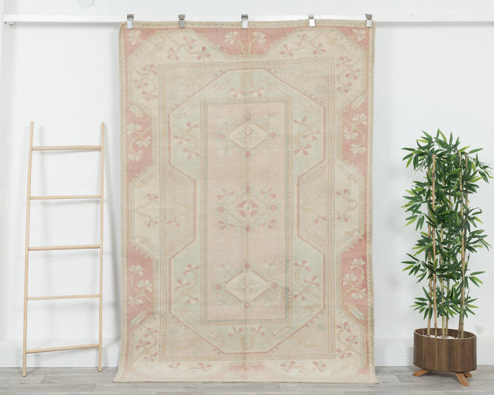 Beige Turkish Oushak Rug 7' 3" x 4' 3" Hand-Knotted | No. VR56282