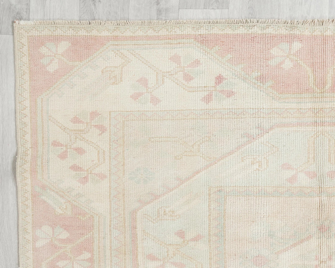 Beige Turkish Oushak Rug 7' 3" x 4' 3" Hand-Knotted | No. VR56282