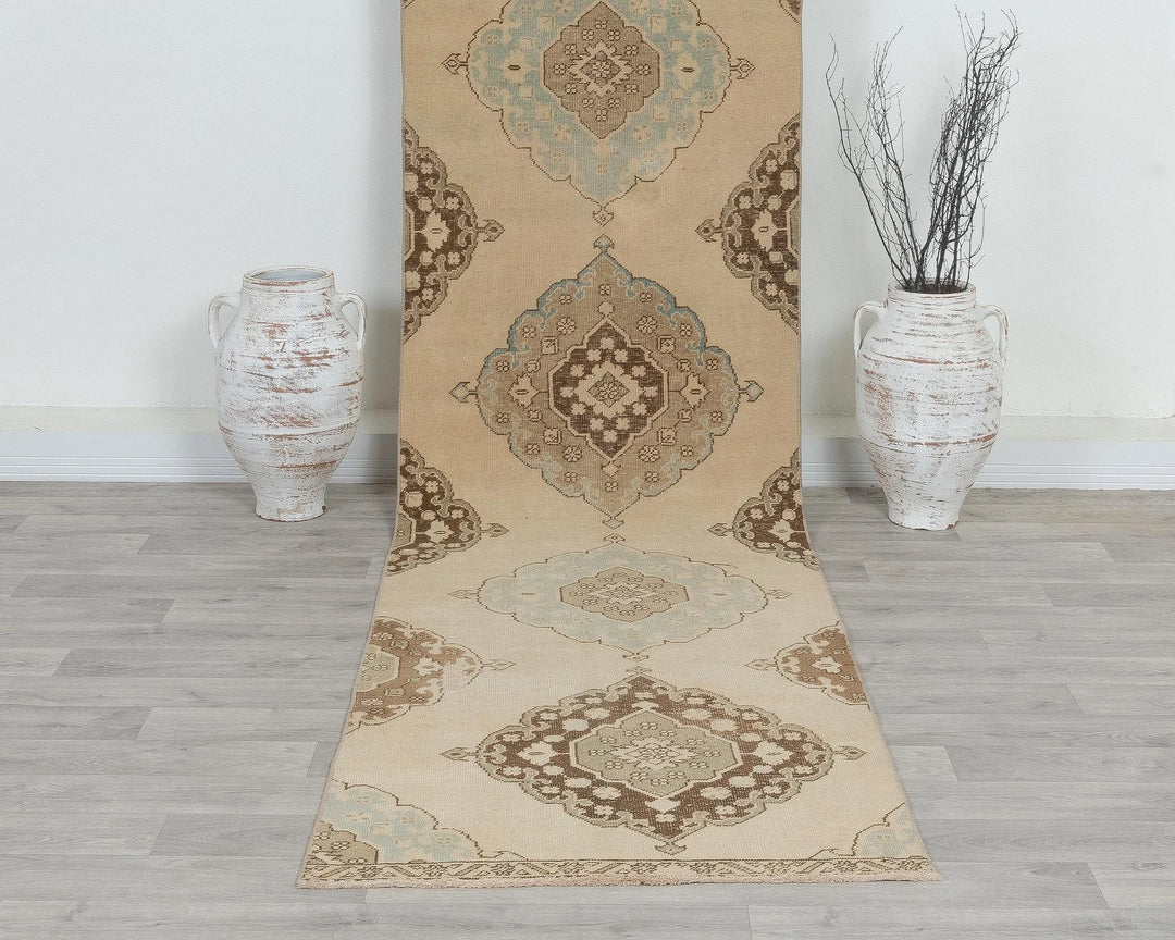 Runner Rug 2' 10" x 11' 8" | No. VR56378