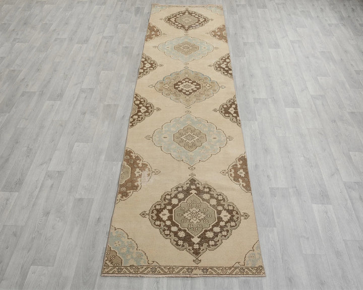 Runner Rug 2' 10" x 11' 8" | No. VR56378