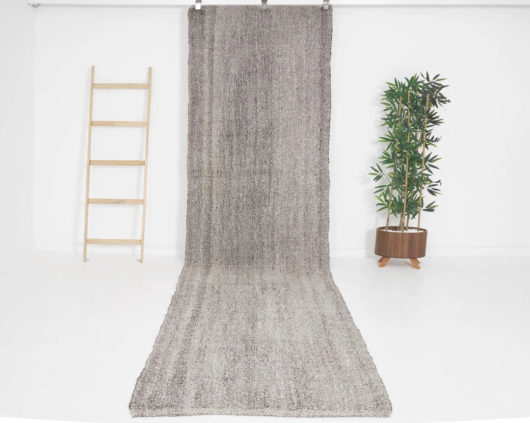 Gray Runner Rug 3' 1" x 11' 6" | No. VR56524
