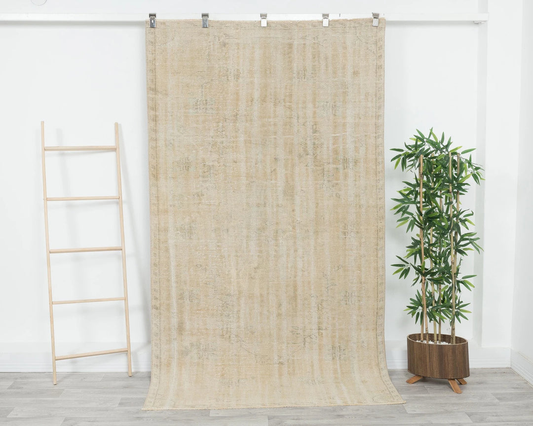 Beige Turkish Oushak Rug 4'6" x 8' Hand-Knotted | No. VR56598