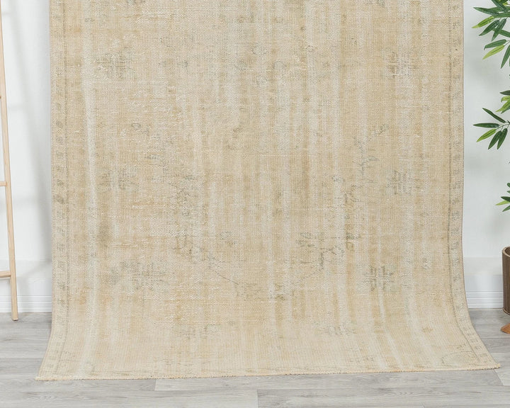 Beige Turkish Oushak Rug 4'6" x 8' Hand-Knotted | No. VR56598