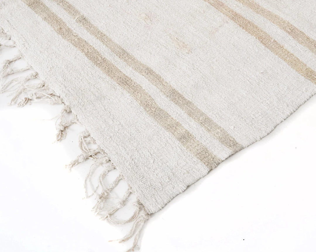 White Turkish Kilim Rug 5' 11" x 9' Flat-Weave | No. VR56817