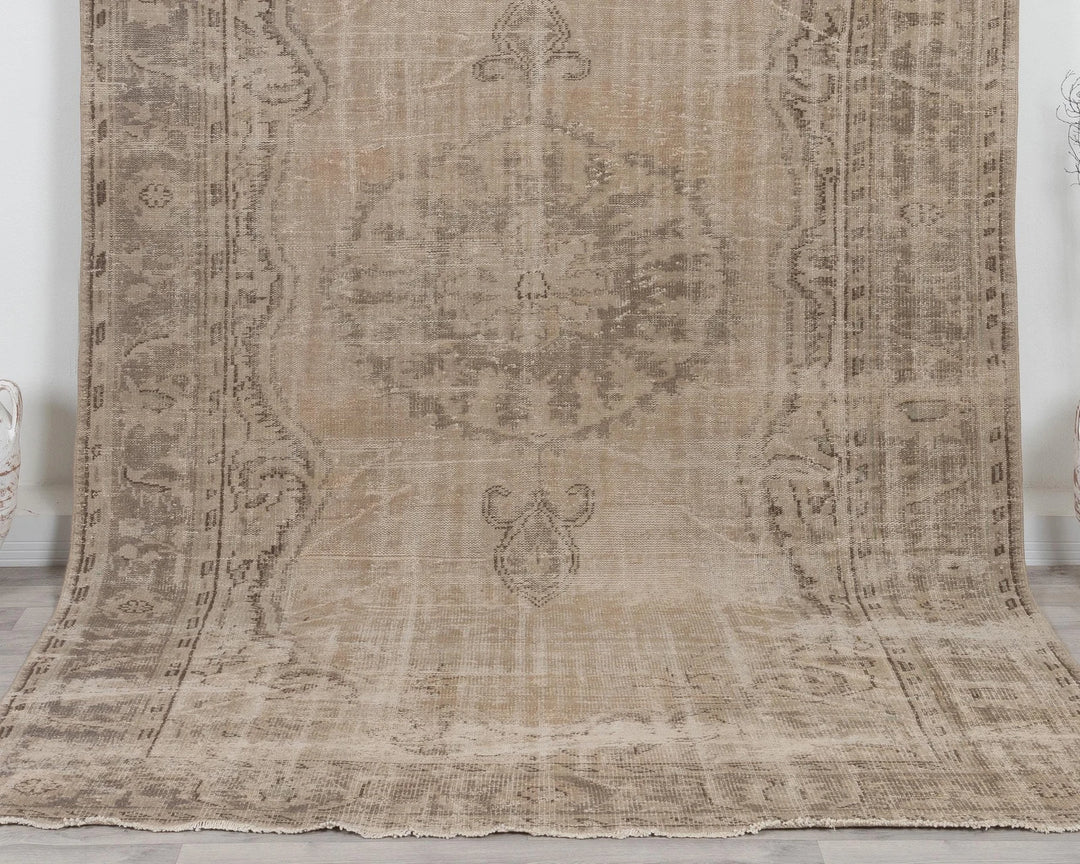 Beige Turkish Oushak Rug 6'8" x 10' Hand-Knotted | No. VR56835