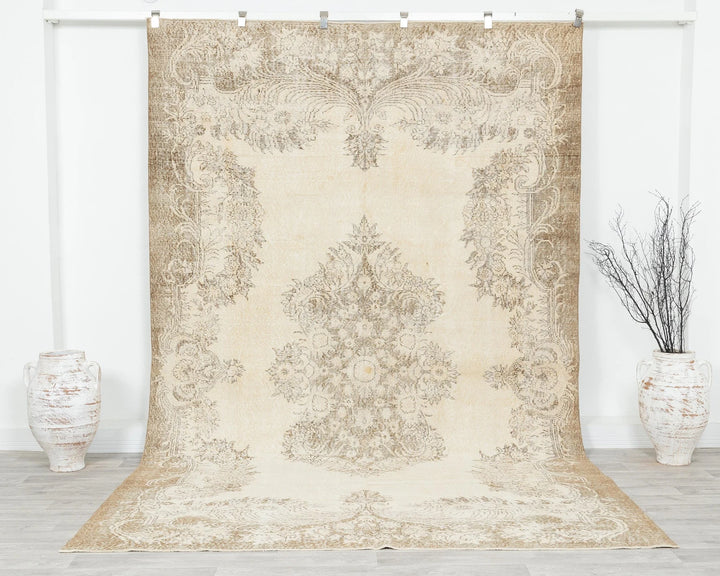 Beige Turkish Oushak Rug 6'10" x 10'8" Hand-Knotted | No. VR56937