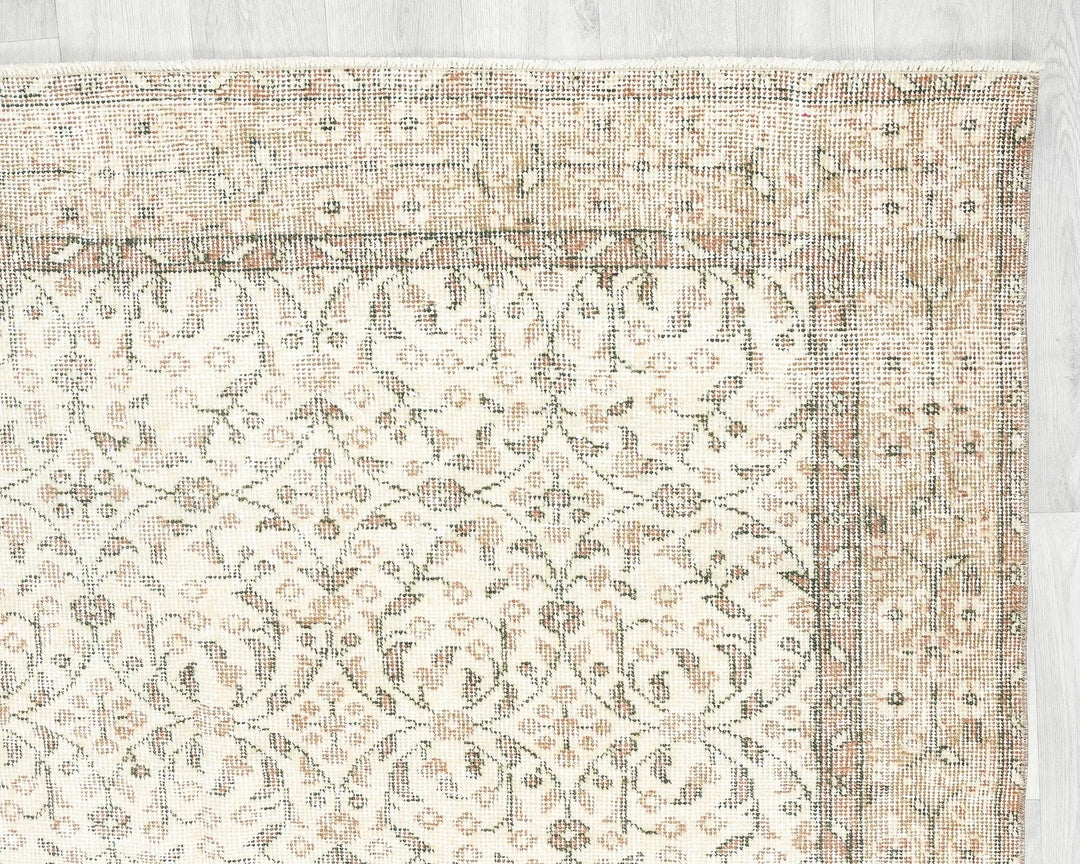 Beige Turkish Oushak Rug 5' 5" x 8' 10" Hand-Knotted | No. VR57315
