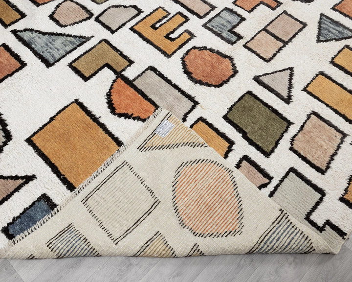 White Turkish Vintage Rug 9' 5" x 12' 6" Hand-Knotted | No. VR57381