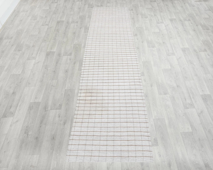 White Runner Rug 2' x 11' 2" | No. VR57513