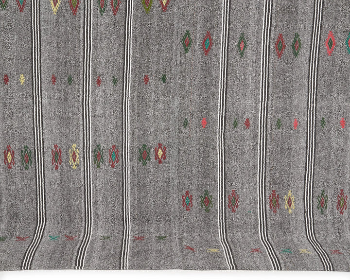 Gray Kilim Rug 6' 5" x 8' | No. VR57564
