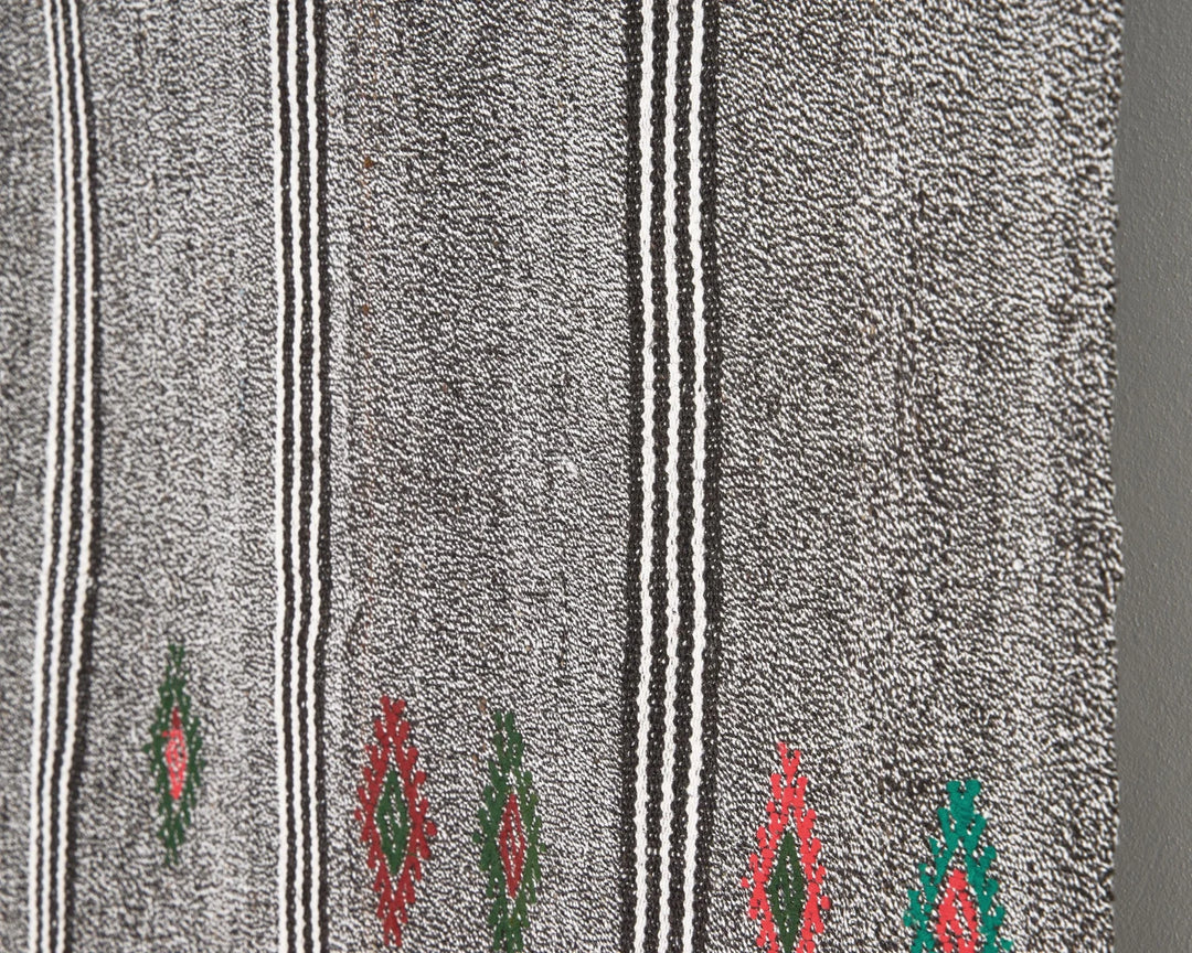 Gray Kilim Rug 6' 5" x 8' | No. VR57564