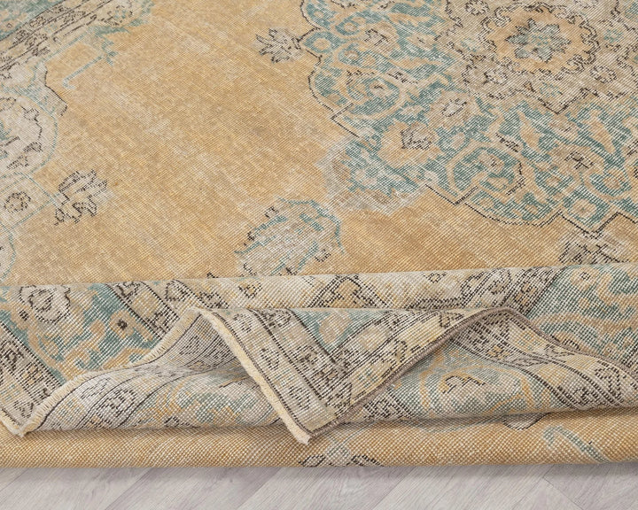Neutral Oushak Rug 6' 8" x 9' 9" | No. VR57742