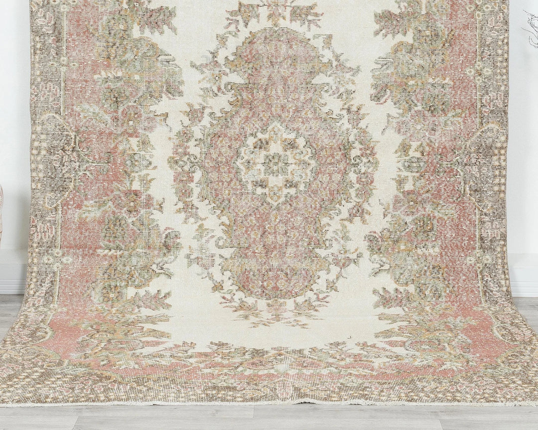 Neutral Oushak Rug 5' 11" x 9' 8" | No. VR57907