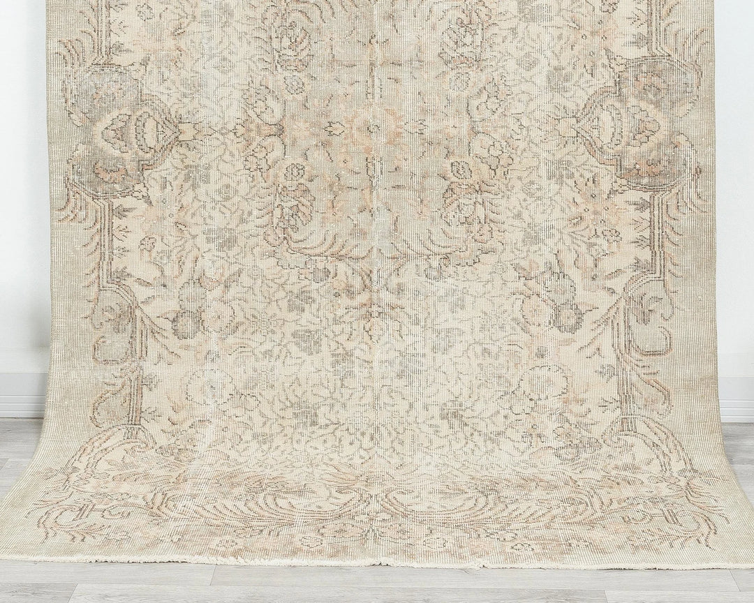 Multicolor Turkish Oushak Rug 5' 4" x 8' 8" Hand-Knotted | No. VR58005