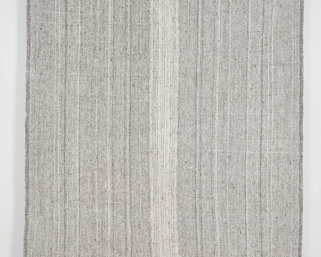 Gray Kilim Rug 5' 3" x 8' 4" | No. VR58300