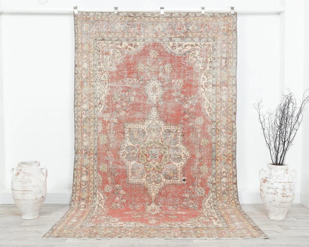 Neutral Oushak Rug 6' x 9' | No. VR58401