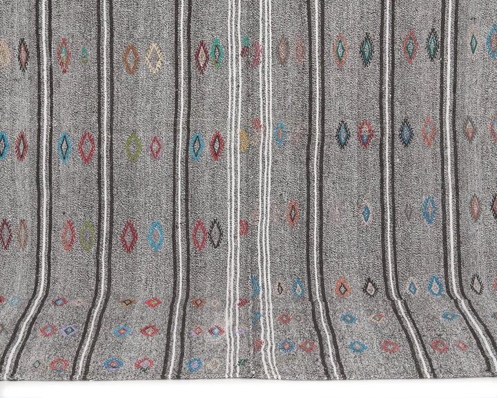 Gray Kilim Rug 6' 1" x 9' | No. VR58438