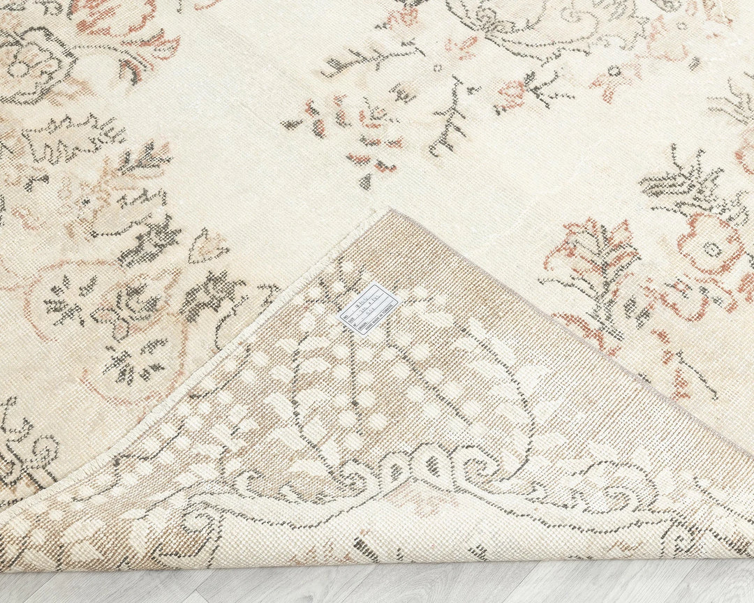 Beige Turkish Oushak Rug 5' 4" x 8' 6" Hand-Knotted | No. VR58456