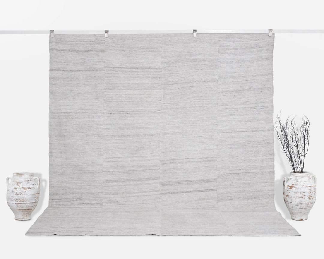 Gray Kilim Rug 8' 2" x 9' 2" | No. VR58495