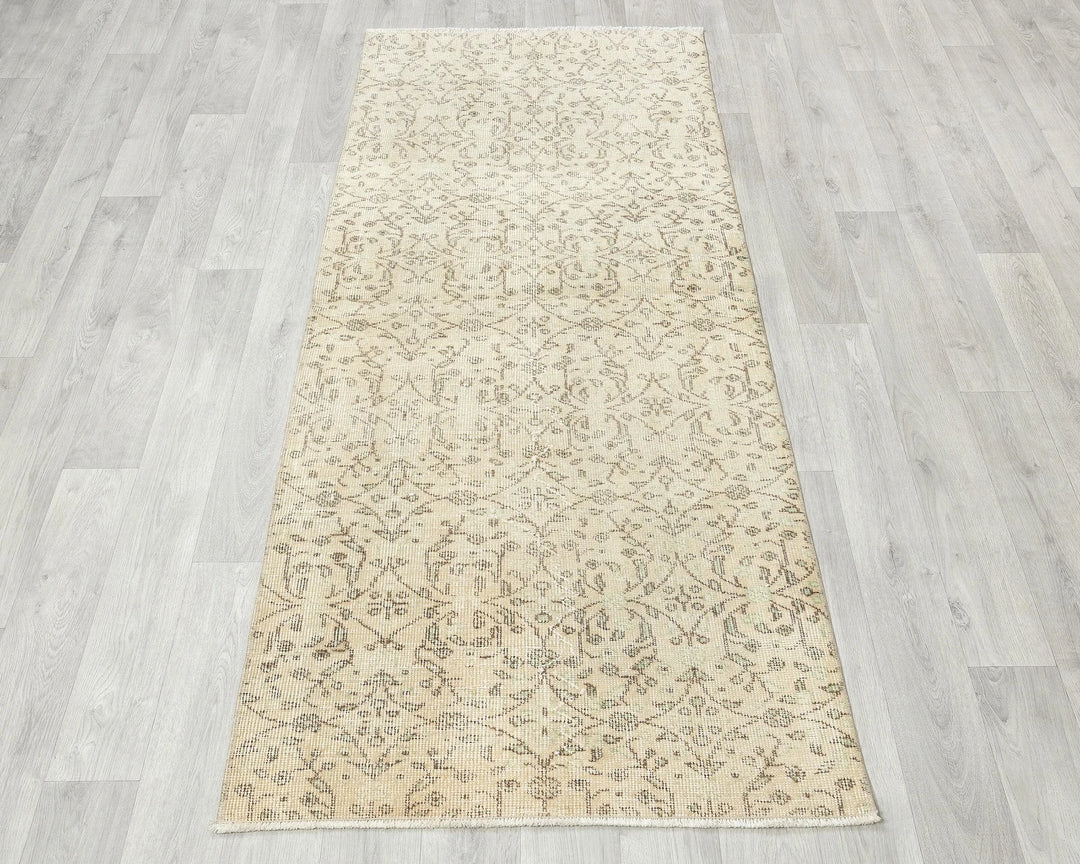 Beige Turkish Oushak Rug 2'8" x 6'4" Hand-Knotted | No. VR58637