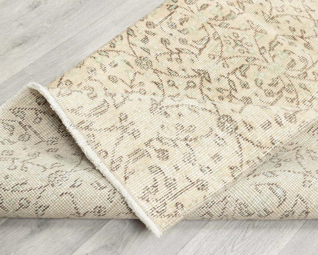 Beige Turkish Oushak Rug 2'8" x 6'4" Hand-Knotted | No. VR58637