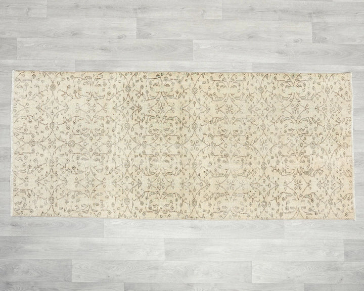 Beige Turkish Oushak Rug 2'8" x 6'4" Hand-Knotted | No. VR58637