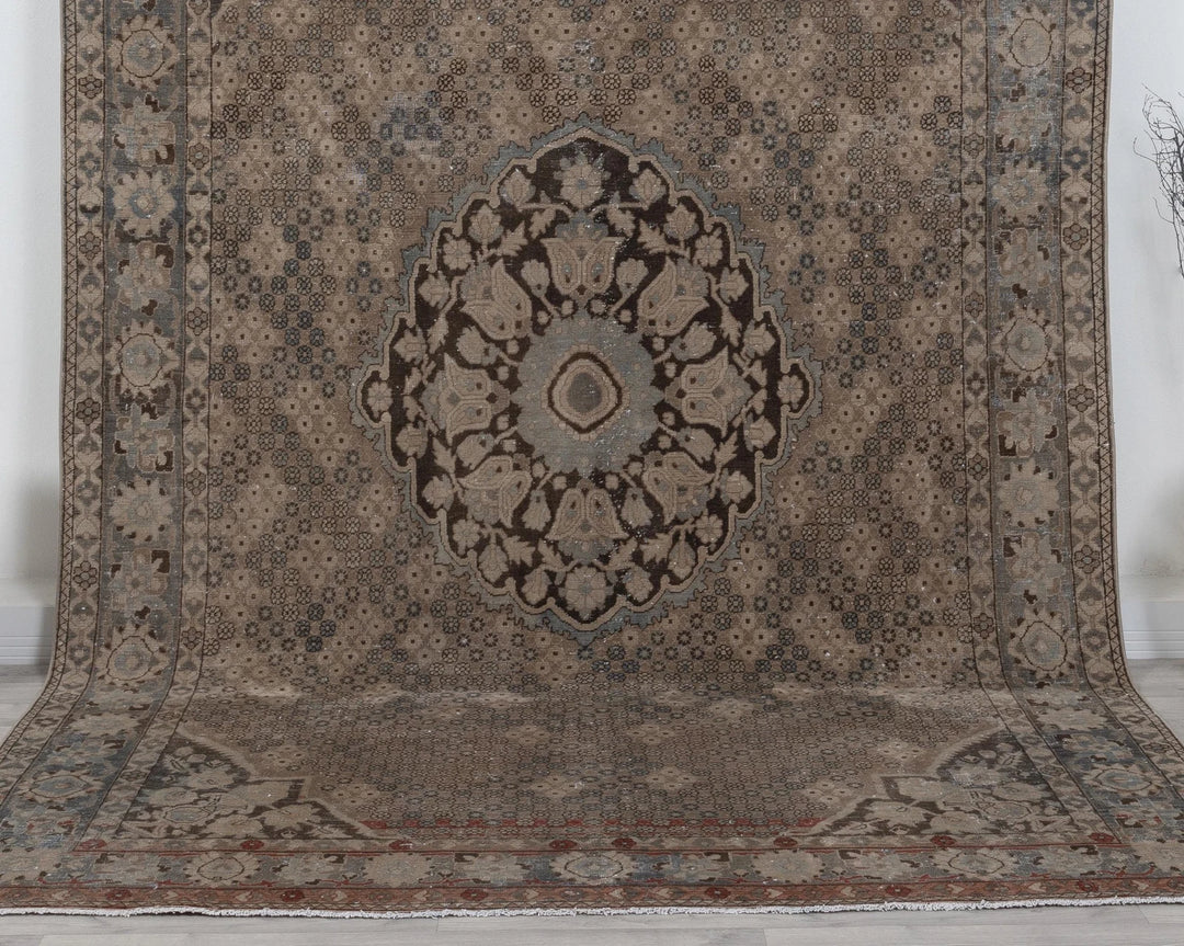 Multicolor Turkish Oushak Rug 6'9" x 10'2" Hand-Knotted | No. VR58676