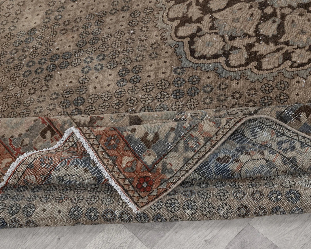 Multicolor Turkish Oushak Rug 6'9" x 10'2" Hand-Knotted | No. VR58676