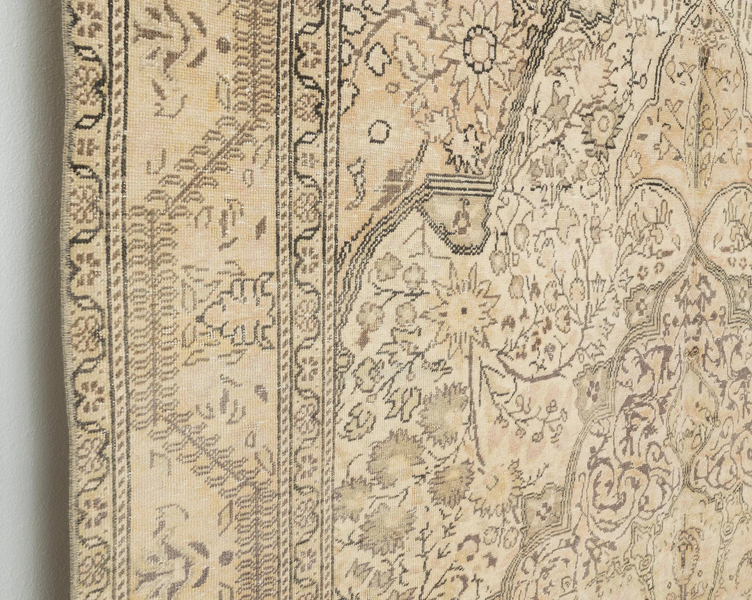 Multicolor Turkish Oushak Rug 6'5" x 9'6" Hand-Knotted close-up