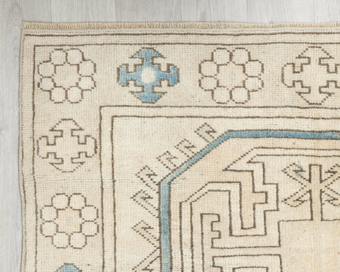Multicolor Turkish Oushak Rug 3'11" x 6'6" Hand-Knotted | No. VR59372