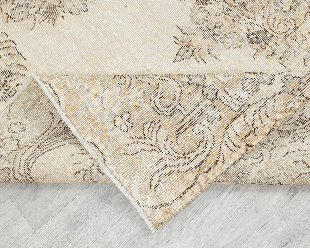 Beige Turkish Oushak Rug 5' 7" x 8' 11" Hand-Knotted | No. VR59392
