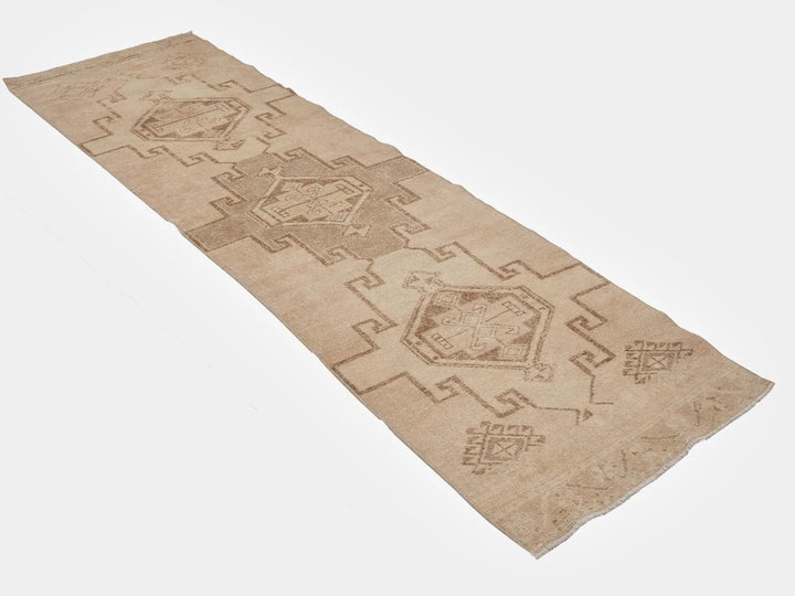 Beige Turkish Oushak Rug 2'8" x 11'4" Hand-Knotted | No. VR59434