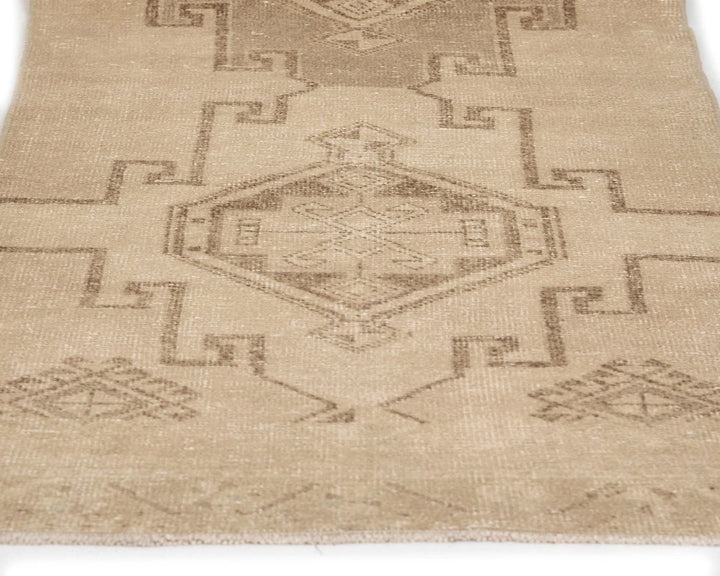 Beige Turkish Oushak Rug 2'8" x 11'4" Hand-Knotted | No. VR59434