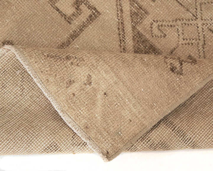 Beige Turkish Oushak Rug 2'8" x 11'4" Hand-Knotted | No. VR59434