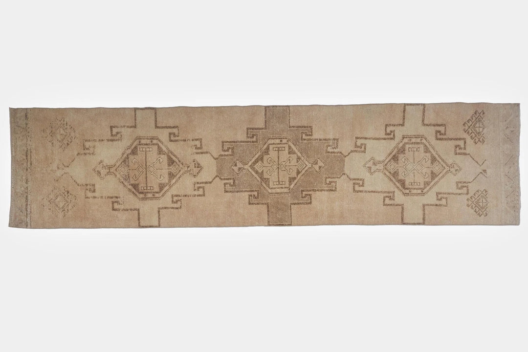 Beige Turkish Oushak Rug 2'8" x 11'4" Hand-Knotted | No. VR59434