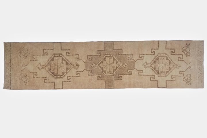 Beige Turkish Oushak Rug 2'8" x 11'4" Hand-Knotted | No. VR59434