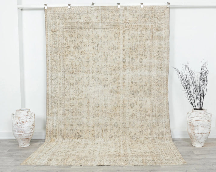 Beige Turkish Oushak Rug 6'1" x 9'5" Hand-Knotted | No. VR59965